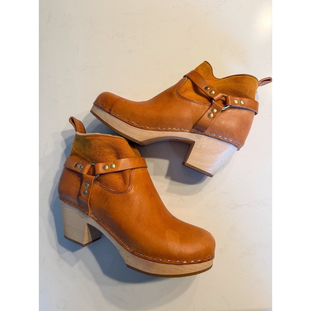 Swedish Hasbeens Shearling Lined Rivet Ankle Boots Sz 8 Tan Leather Wood Clog